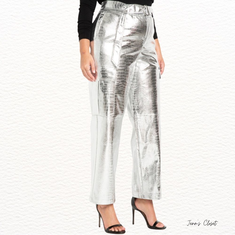 NWT Eloquii Silver Croc Cargo Pants, Size 22*